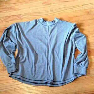 🙋Urban Romantics long sleeve mock collar crop sweater Sz M